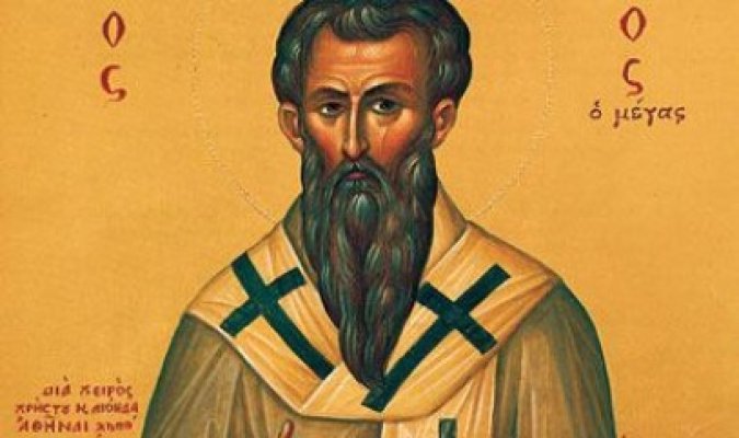 Azi îl prăznuim pe Sfântul Vasile cel Mare. La mulţi ani celor care îşi serbează onomastica